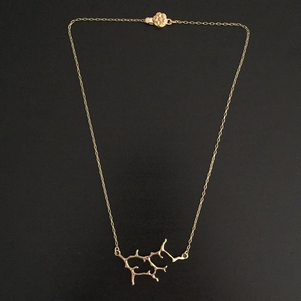 Coral style necklace